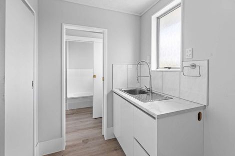 Photo of property in 2 Parkdale Drive, Aramoho, Whanganui, 4500