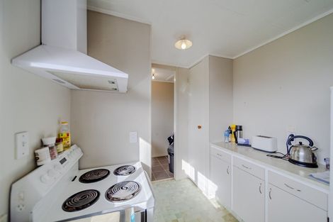 Photo of property in 1 Latham Stubbs Crescent, Waipawa, 4210