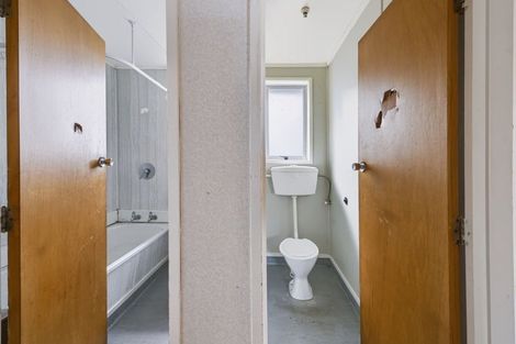 Photo of property in 45 Tavistock Street, Westown, New Plymouth, 4310