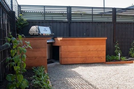 Photo of property in 9 Church Square, Addington, Christchurch, 8024