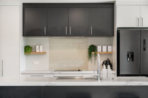 Photo of property in 71 Stratford Drive, Mount Pisa, Cromwell, 9383