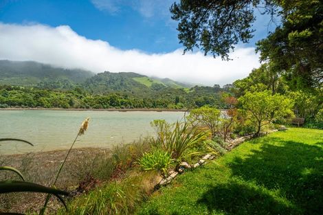 Photo of property in 50 Totara Avenue, Collingwood, 7073