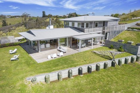 Photo of property in 273 Takatu Road, Tawharanui Peninsula, Warkworth, 0986