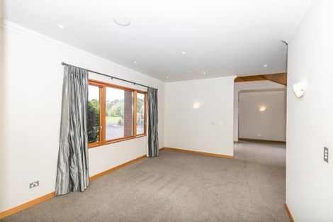 Photo of property in 28 Osborne Road, Horsham Downs, Hamilton, 3281