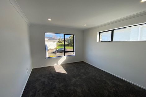 Photo of property in 65a Tiroroa Avenue, Te Atatu South, Auckland, 0610