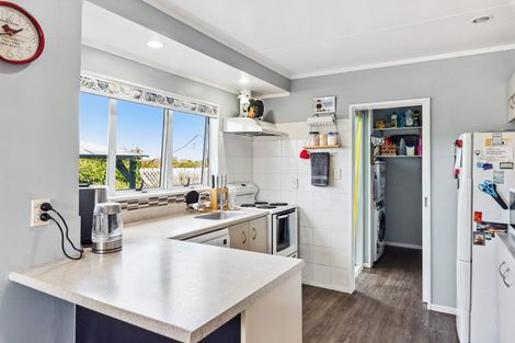 Photo of property in 52 Campbell Avenue, Paraparaumu, 5032