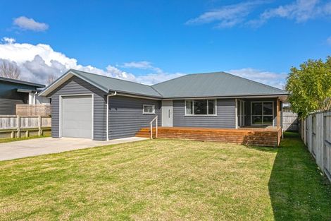 Photo of property in 35 Mary-ellen Place, Coromandel, 3506