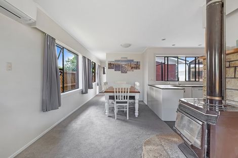 Photo of property in 61 College Road, Edgecumbe, 3120