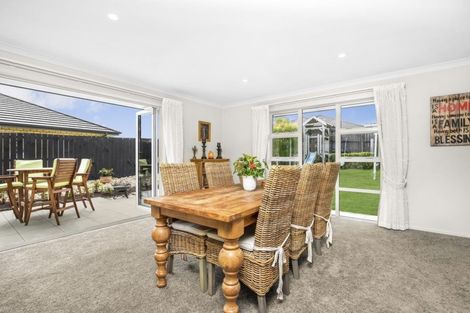 Photo of property in 8 Vivien Place, Patumahoe, Pukekohe, 2679