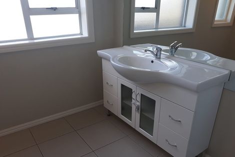 Photo of property in 5 Sparks Road, Somerfield, Christchurch, 8024