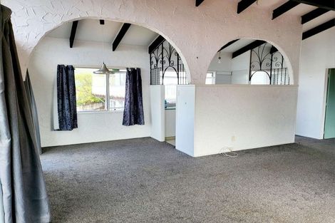 Photo of property in 779 East Coast Road, Northcross, Auckland, 0630