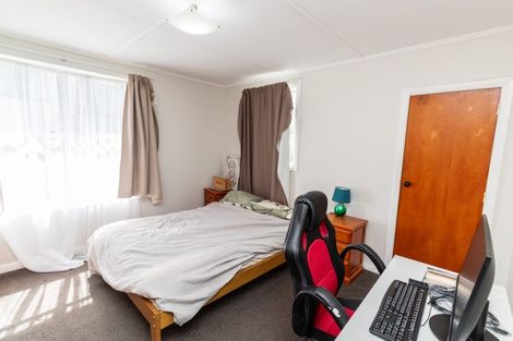 Photo of property in 12 Hiwi Crescent, Titahi Bay, Porirua, 5022