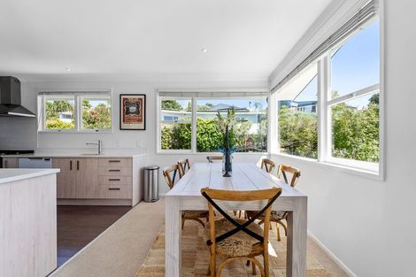 Photo of property in 5 Chevron Place, Castor Bay, Auckland, 0620