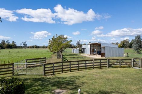 Photo of property in 14 Stock Road, Bridge Pa, Hastings, 4175