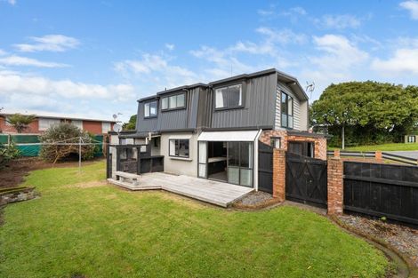 Photo of property in 44 Park Lane, Waitara, 4320