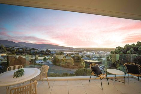 Photo of property in 320 Cannon Hill Crescent, Mount Pleasant, Christchurch, 8081