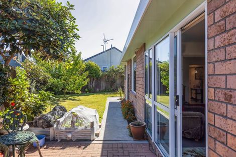 Photo of property in 1/129 Vagues Road, Northcote, Christchurch, 8052