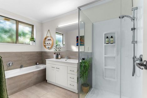 Photo of property in 1 Spinnaker Lane, Mangawhai, 0505