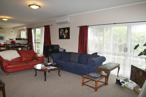 Photo of property in 38 Rosewood Place, Paraparaumu, 5032