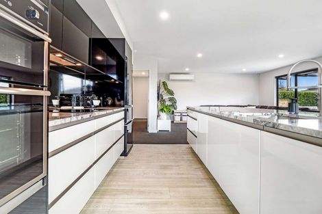 Photo of property in 11 Exeter Lane, Rolleston, 7614