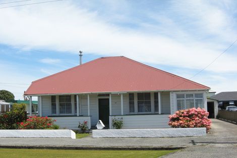 Photo of property in 88 Queen Street, Westport, 7825