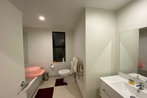 Photo of property in 15 Battalion Drive, Papakura, 2110