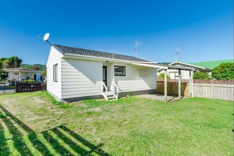 Photo of property in 17a Pukeko Street, Paraparaumu, 5032