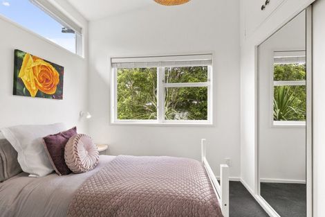 Photo of property in 17a Delhi Crescent, Khandallah, Wellington, 6035