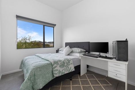 Photo of property in 27/3 Hulme Place, Henderson, Auckland, 0612