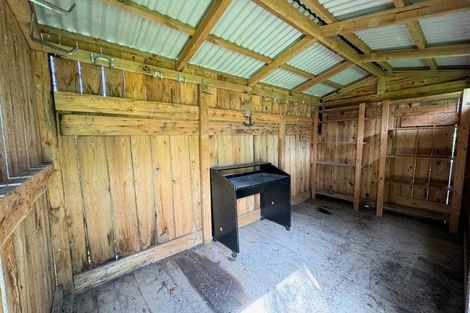 Photo of property in 9 Woodhouse Place, West Harbour, Auckland, 0618