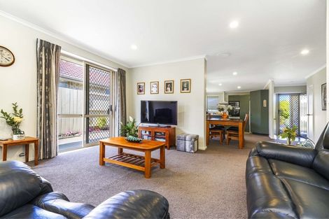 Photo of property in 12 Grevillea Place, Melville, Hamilton, 3206