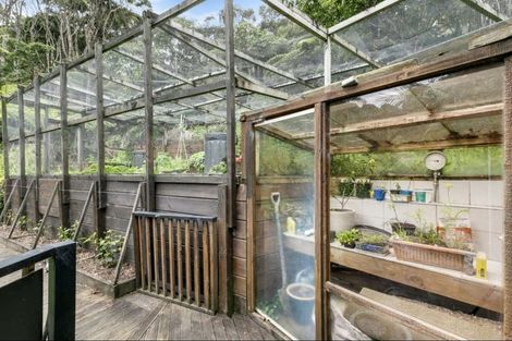 Photo of property in 390 Driving Creek Road, Coromandel, 3506