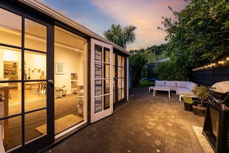 Photo of property in 4 Totara Street, Eastbourne, Lower Hutt, 5013