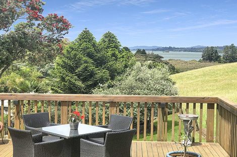 Photo of property in 35 Skudders Beach Road, Kerikeri, 0294