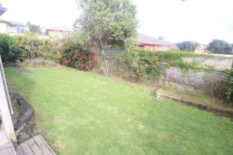 Photo of property in 23 Arlose Place, Westgate, Auckland, 0614