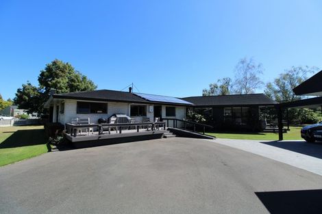 Photo of property in 10 Smith Street, Dannevirke, 4930