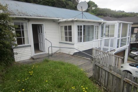 Photo of property in 62 Paremata Crescent, Paremata, Porirua, 5024