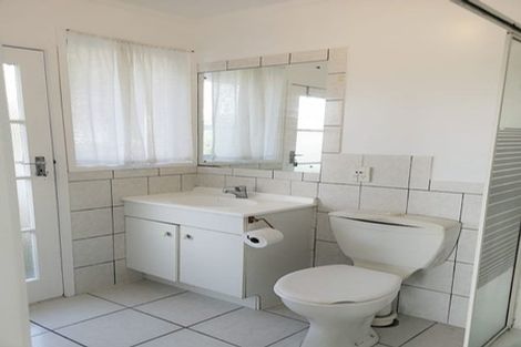 Photo of property in 66 Alexander Street, Cockle Bay, Auckland, 2014