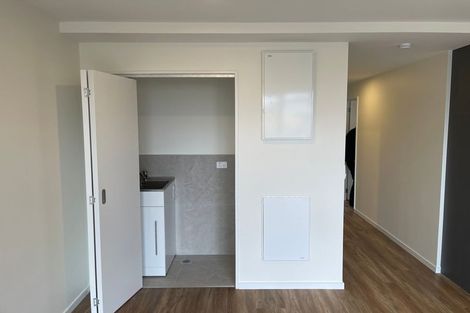 Photo of property in 1/5g Dishys Road, Flat Bush, Auckland, 2019
