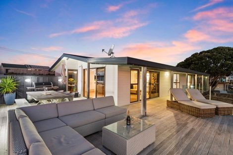 Photo of property in 690 Pukehina Parade, Pukehina, Te Puke, 3189