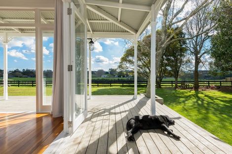 Photo of property in 41 Church Road, Ardmore, Papakura, 2582