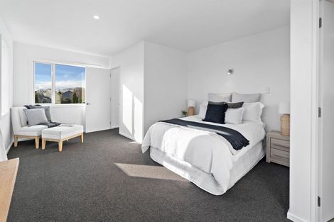 Photo of property in 30 Harrys Way, Redwood, Christchurch, 8051