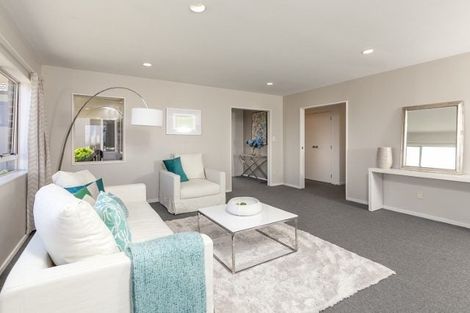 Photo of property in 14 Ribbonwood Crescent, Goodwood Heights, Auckland, 2105