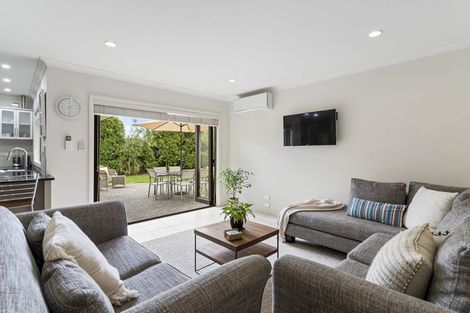 Photo of property in 35 Intrepid Crescent, Beachlands, Auckland, 2018