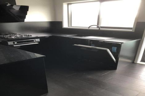 Photo of property in 3/4 Karaka Street, New Lynn, Auckland, 0600