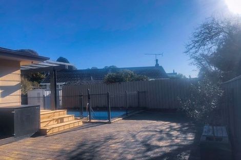 Photo of property in 16 Von Dadelszen Place, Havelock North, 4130
