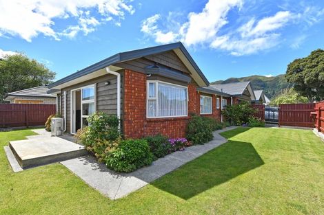 Photo of property in 17 Grenville Street, Waiwhetu, Lower Hutt, 5010