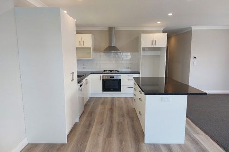 Photo of property in 5 Danske Close, Carterton, 5713