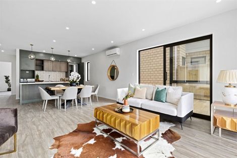 Photo of property in 43 Sunnyheights Road, Orewa, 0931