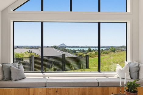 Photo of property in 42 Te Auhi Way, Welcome Bay, Tauranga, 3112